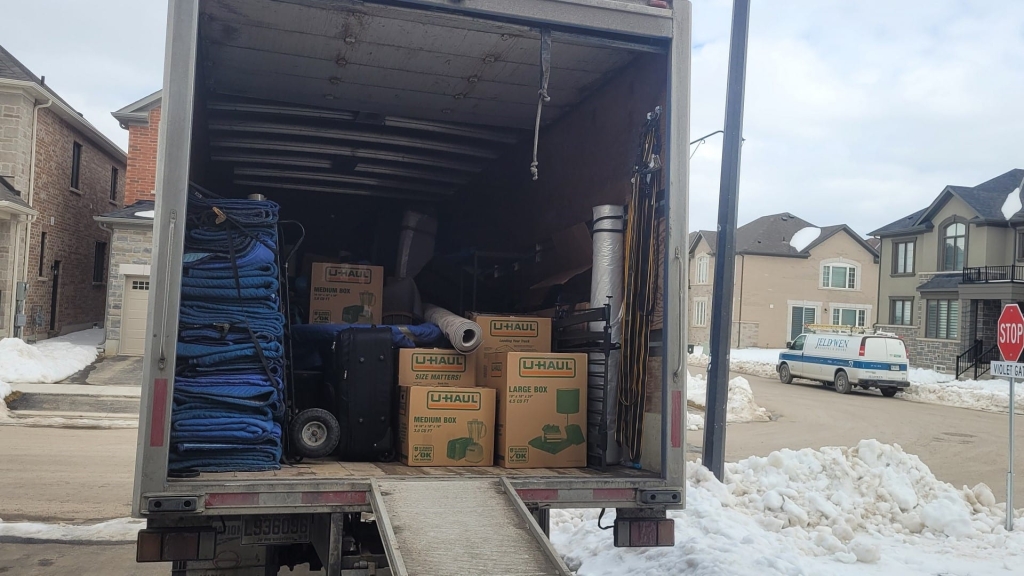 Residential and commercial moving truck in Shawinigan
