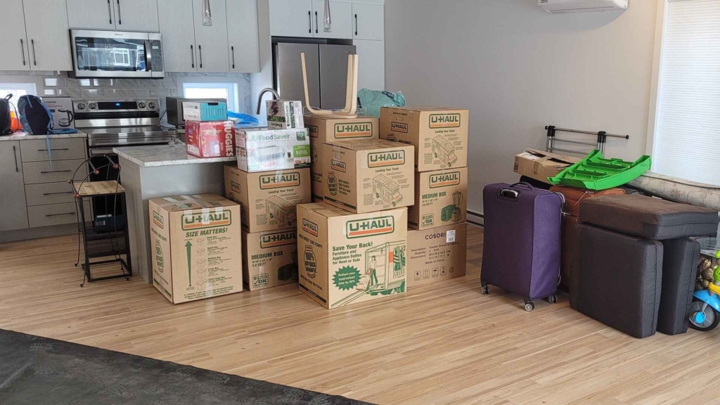 residential moving Montreal-Toronto